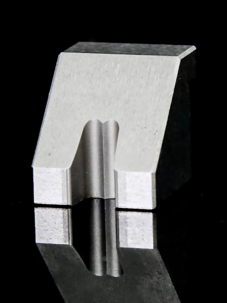 inker EDM processing for precise cavity machining high-accuracy part shaping