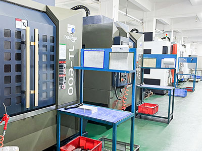 Specialized CNC machining parts factory delivering precision-engineered components