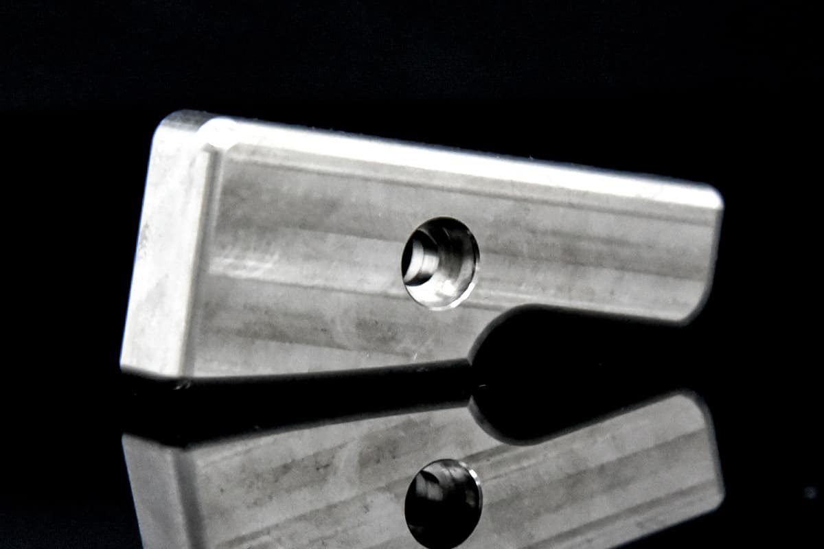 Custom stainless steel machining for durable and high-strength industrial parts